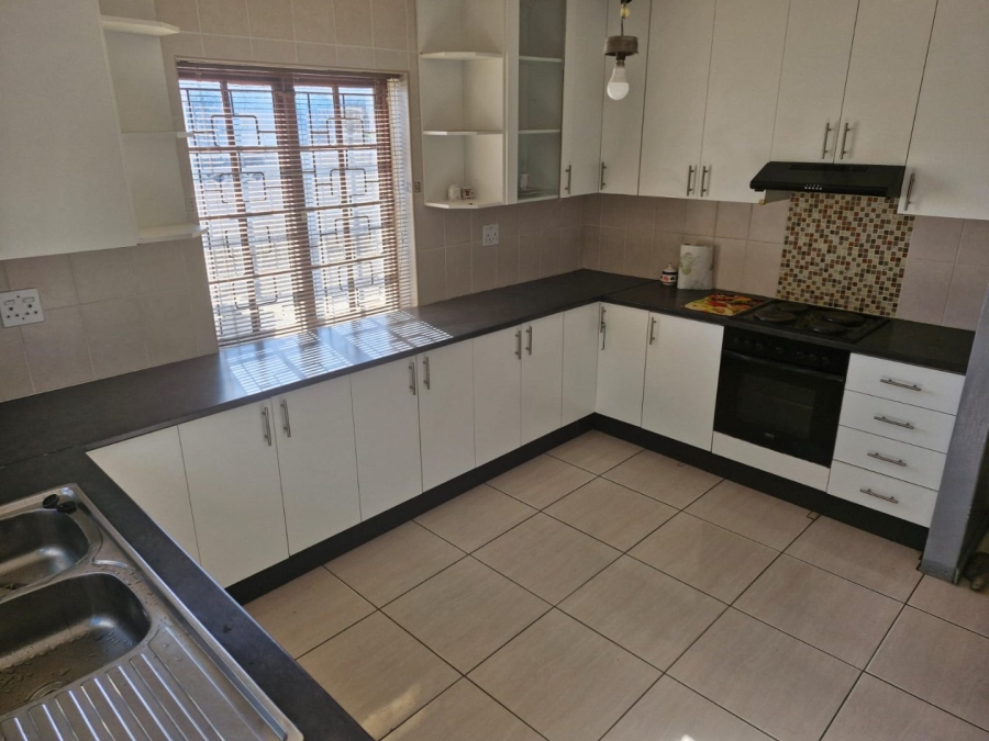  Bedroom Property for Sale in Belhar Western Cape